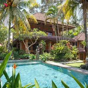3* Hotel White House